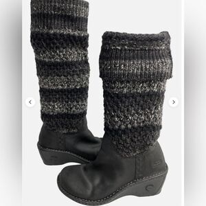 New w/o box UGG 1935 Cresthaven Sweater Knee High Black Knit Leather